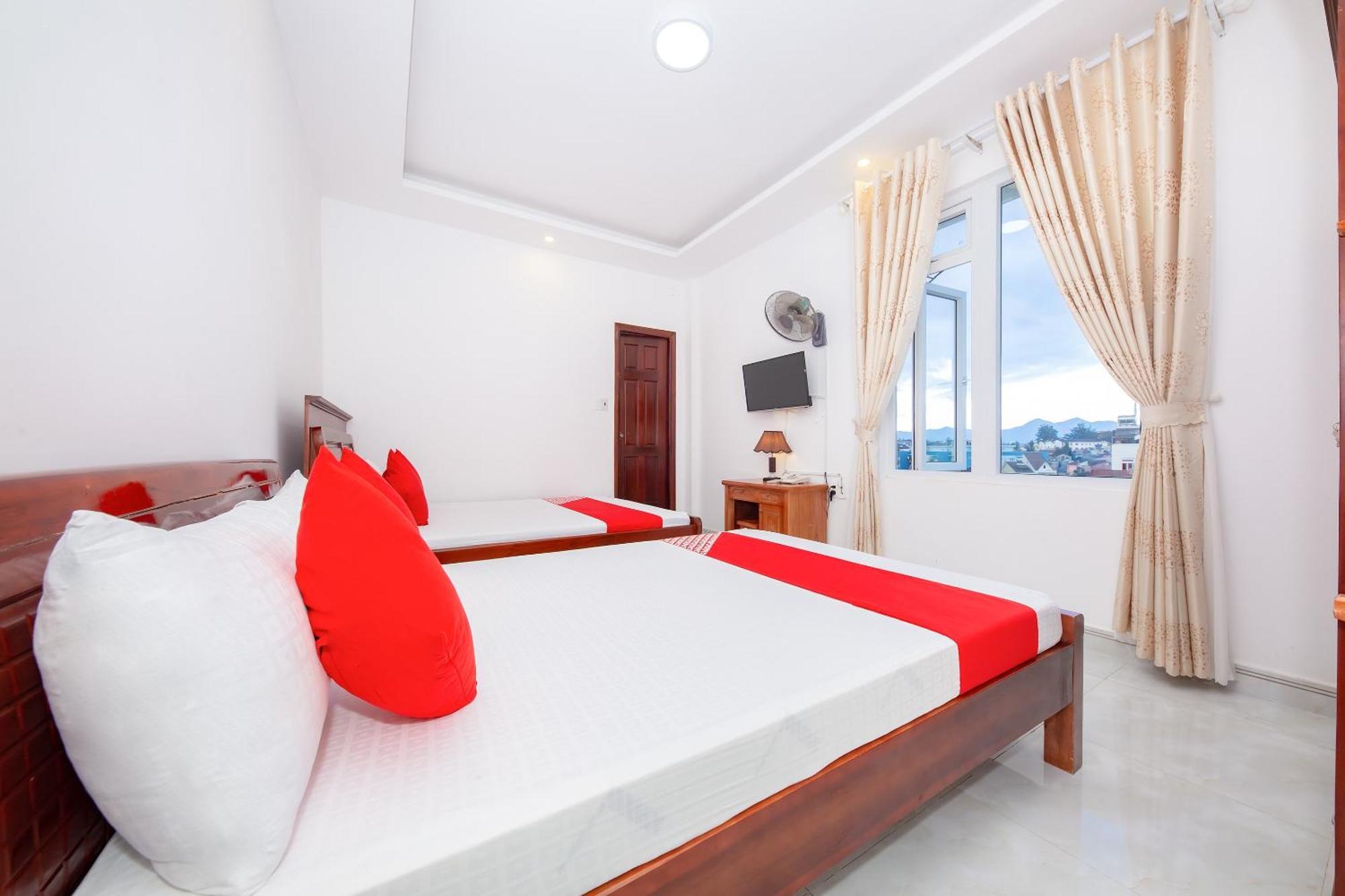 Oyo 446 The Bao Hotel Dalat Bagian luar foto